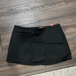 Black low rise mini skirt with shorts